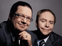 Penn and Teller Posing Together